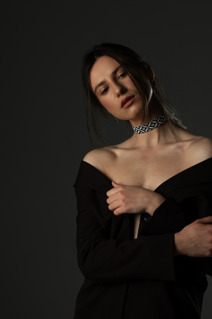 Dramatic Studio Editorial Photoshoot References: Oversized Blazer & Dark Glamour Styling