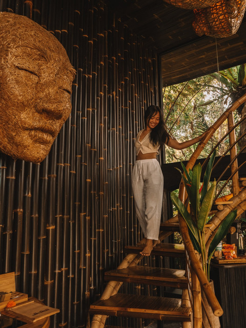 Tropical Resort Wear Editorial Photoshoot Pack: Relaxed White & Cream Island Style