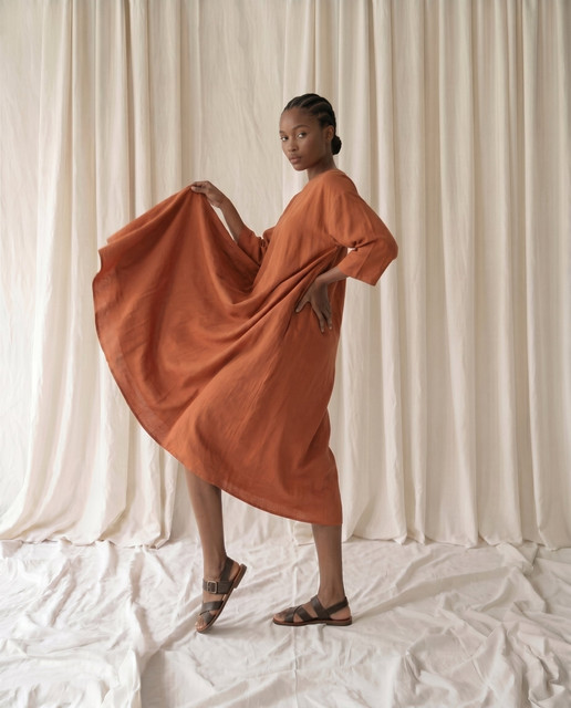 Relaxed Terracotta Midi Dress & Sandals: Minimalist Studio Styling Visual Reference Pack