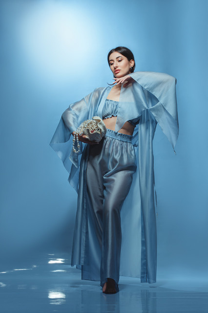 High-Fashion Editorial: Modern Tailoring & Fluid Silhouettes Styling Reference Set