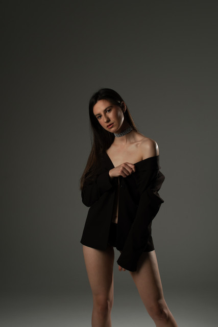 Dramatic Studio Editorial Photoshoot References: Oversized Blazer & Dark Glamour Styling