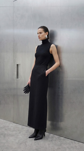 Sleek Black Monochrome Styling: Modern Minimalist Full-Length Looks, a Lookbook-Style Set