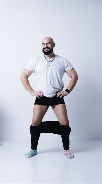 Playful Studio Menswear: Casual Styling & Mismatched Socks Visual Reference Pack