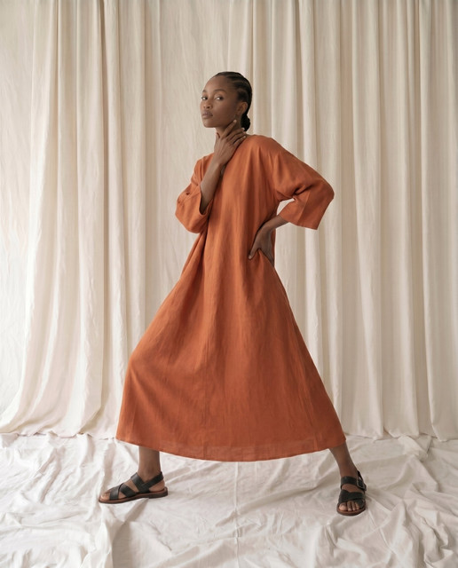 Relaxed Terracotta Midi Dress & Sandals: Minimalist Studio Styling Visual Reference Pack