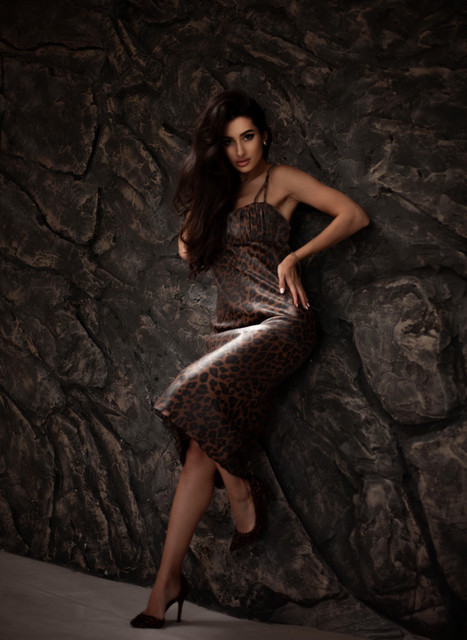 High-Fashion Editorial: Modern Tailoring & Fluid Silhouettes Styling Reference Set