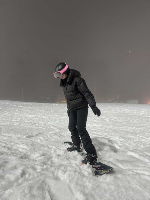 Misty Mountain Snowboarding Lookbook-Style Set: Black & Pink Winter Activewear Styling