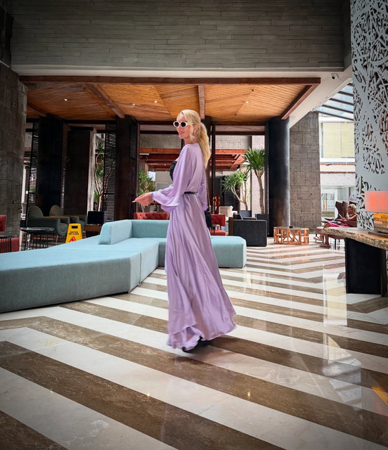 Luxury Resort Maxi Dress Styling Ideas Photo Set: Lavender Gown & White Sunglasses