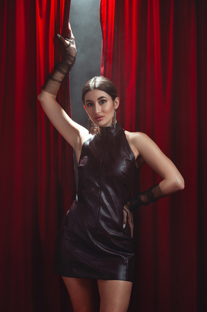 Dramatic Burgundy Faux Leather Mini Dress: Stage Glamour & Evening Styling Reference Set
