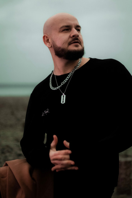 Urban Edge Menswear Styling Reference Set: Cool Tones & Silver Chains in Serene Outdoors