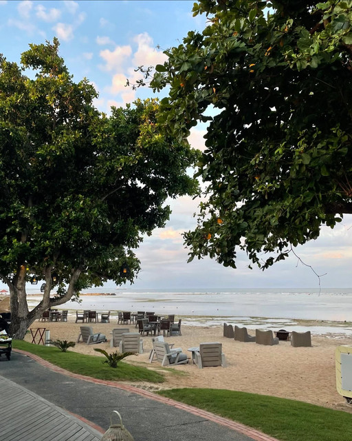 Serene Beach Resort Lifestyle: Coastal Elegance Visual Reference Pack