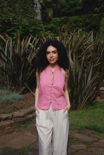 Outdoor Resort Fashion Photo Set: Pink Halter Top & Linen Pants Editorial