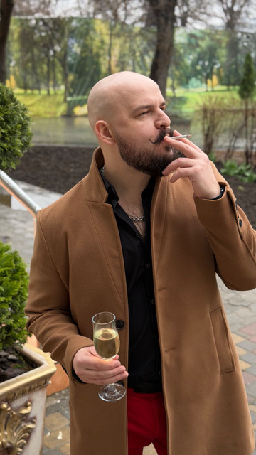 Sophisticated Menswear Resort Styling: Camel Coat Lookbook-Style Set