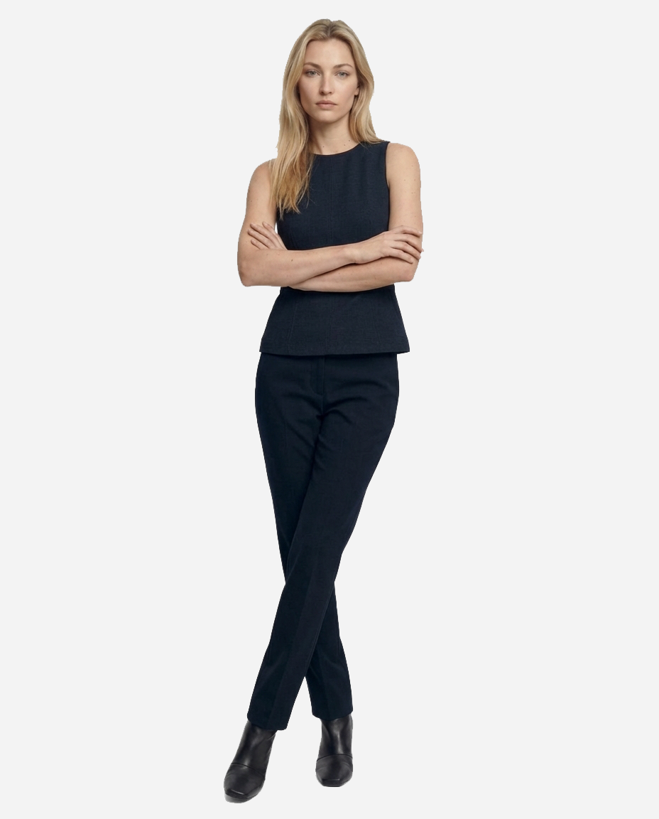 Crossed Legs pose preview — Apiway White Studio