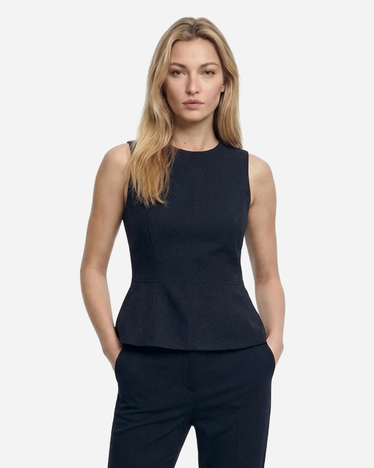 Garment Adjustment pose preview — Apiway White Studio